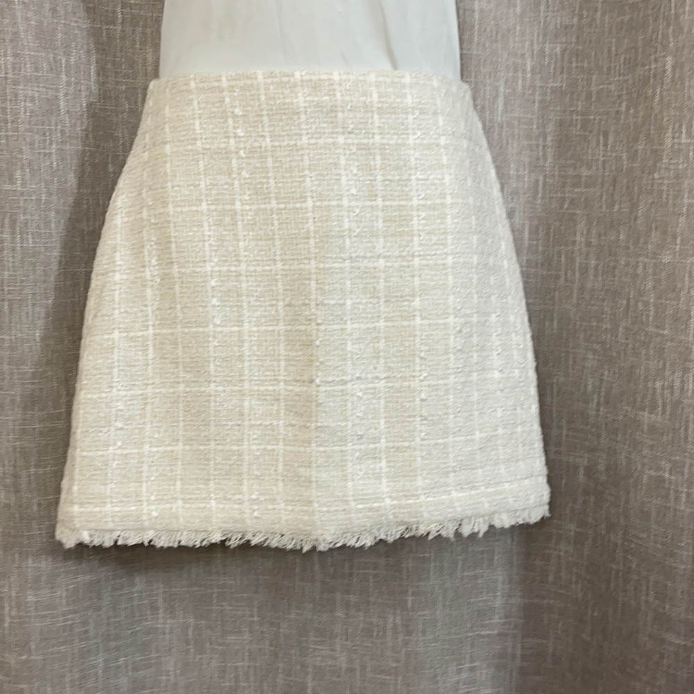 NWT, Express skirt Sz 0